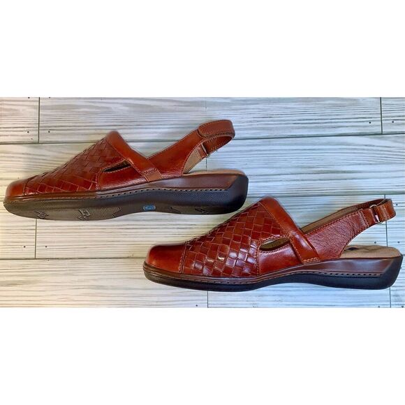 Soft Walk Salina Brown Leather Woven Adjustable Sling Back Flat Sandals S:8WW - Picture 10 of 13